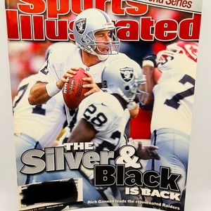 Sports Illustrated The Silver & Black Is Back Rich Gannon October 23, 2000 NFL